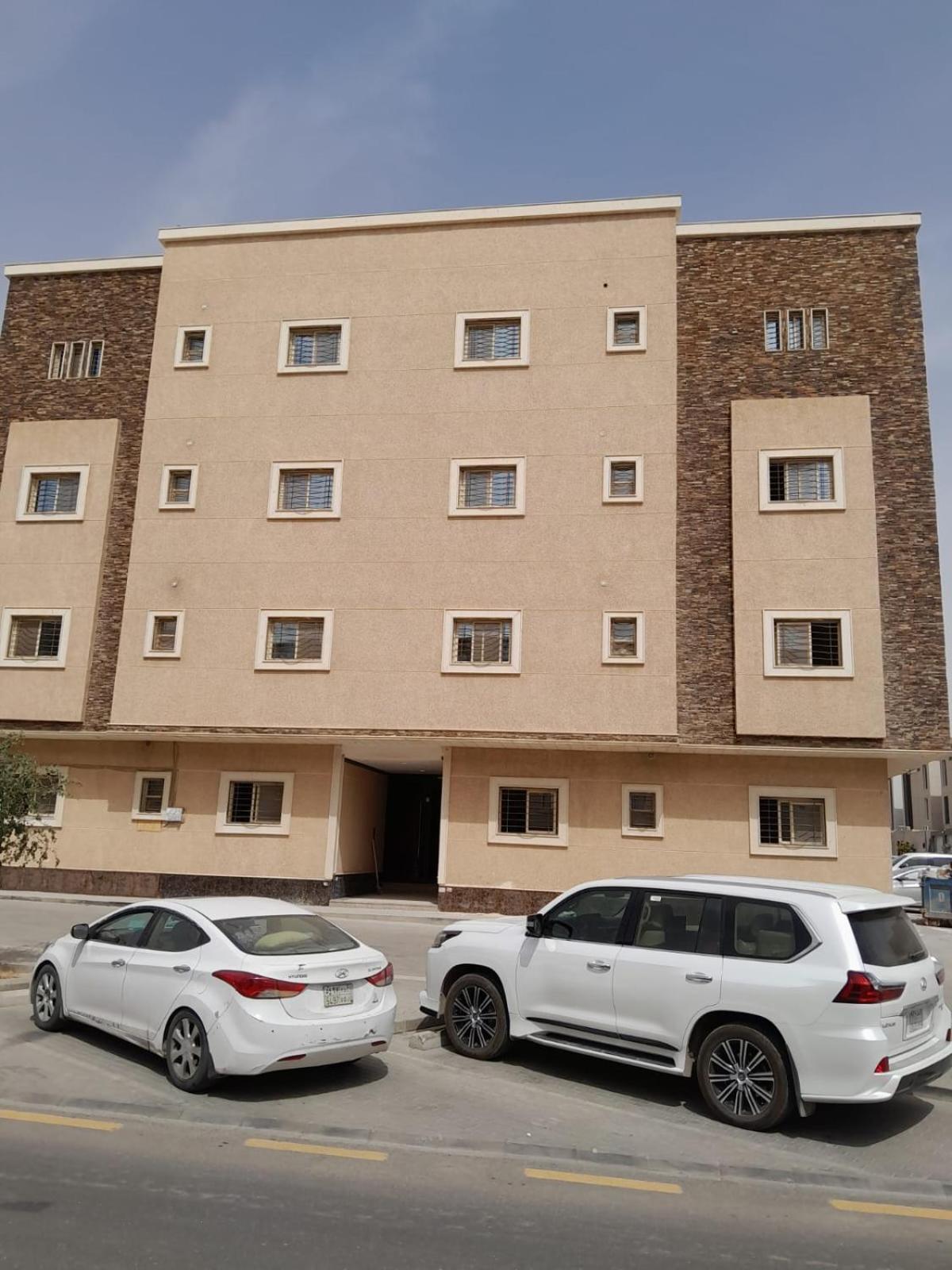 أستديو هادي وراقي * Riyadh